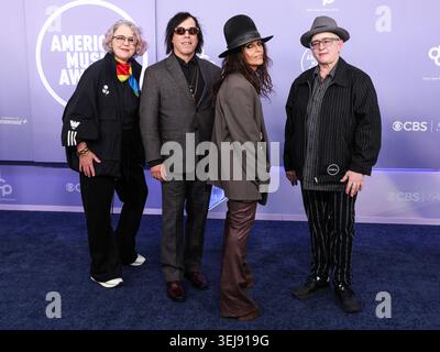 PARADISE, LAS VEGAS, NEVADA, USA - 25. MAI: Dawn Richardson, Roger Rocha, Linda Perry und Christa Hillhouse von 4 Non Blondes kommen zu den 52. Jährlichen American Music Awards, die am 25. Mai 2026 in der MGM Grand Garden Arena in Paradise, Las Vegas, Nevada, USA, stattfinden. (Foto: Xavier Collin/Image Press Agency) Stockfoto