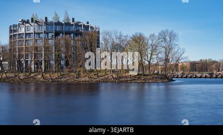 Moderne Waterfront Apartment Architektur in Riga Lettland lange Exposition Stockfoto