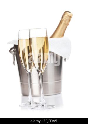 Zwei Sektgläser und eine Flasche im Eimer Stockfoto