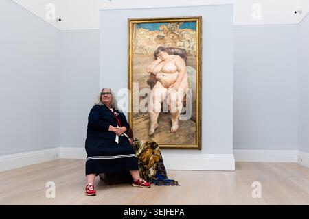 London, Großbritannien. Mai 2026. LONDON, VEREINIGTES KÖNIGREICH – 29. MAI 2026: Sotheby's Auktionshaus enthüllt Lucian Freuds Meisterwerk mit dem Titel Sleeping by the Lion Carpet (Est. £25-35 Millionen) mit der berühmten Sittin Sue Tilley in London, Vereinigtes Königreich am 29. Mai 2026. Von der Kritik als „das wichtigste Werk, das Freud jemals gemalt hat“ anerkannt, ist das Gemälde das letzte und ehrgeizigste Werk in dem gefeierten Quartett von monumentalen Porträts Tilleys. (Foto: Wiktor Szymanowicz/NurPhoto) Credit: NurPhoto SRL/Alamy Live News Stockfoto