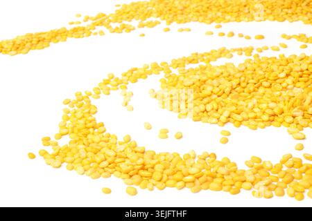 Geschälte gespaltene Mungbohnen Stockfoto