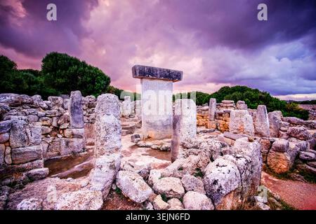 Taula Gehege, talayotisches Dorf torralba den Salord. 1000 v. Chr., Menorca, Balearen, Spanien Stockfoto