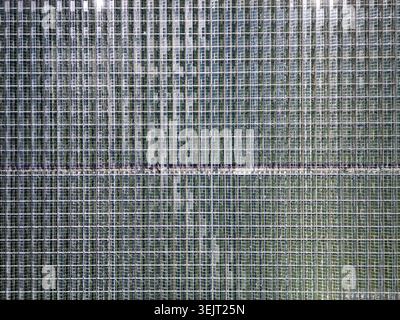 Luftaufnahme eines großen Glasgewächshausbaus in Mazowien in Polen Stockfoto