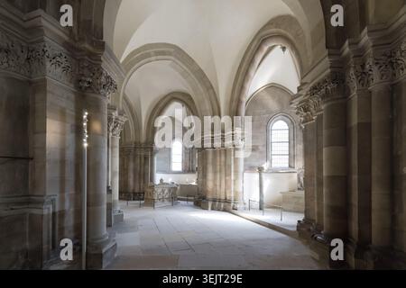 Ambulatorium des gotischen Doms St. Mauritius und Katharina, Magdeburger Dom, erbaut von 1209 bis 1520 in Magdebur Stockfoto