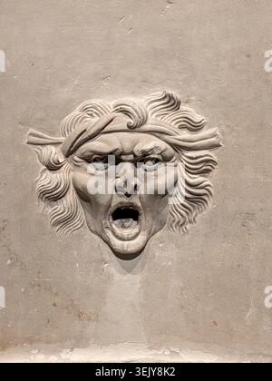 New York, NY - 22. Mai 2026: Screaming man Sculpture at the MET Stockfoto