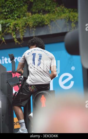 London, Großbritannien. 31. Mai 2026: Arsenal Football-Fans feiern den Gewinn der Premier League Trophy 2025-2026 bei der Parade. Stockfoto