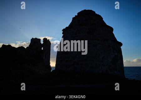 Dunure Castle, Ayr, Überreste einer mittelalterlichen Küstenfestung Stockfoto