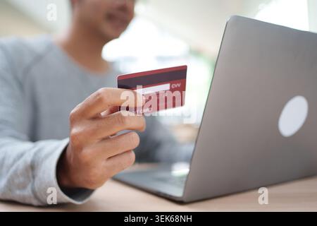 Kreditkartenzahlung für digitalen Einkauf und Online-Banking Stockfoto