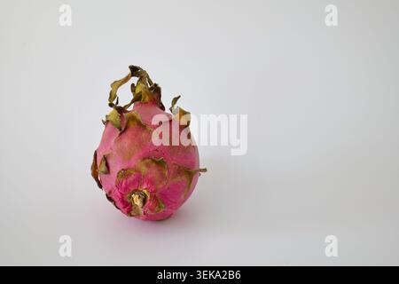 Drachenfrucht isoliert auf weißem Hintergrund Stockfoto