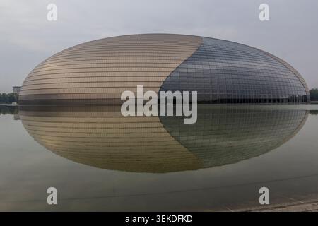 PEKING, CHINA - 17. OKTOBER 2019: Nationales Zentrum für darstellende Kunst in Peking, China Stockfoto