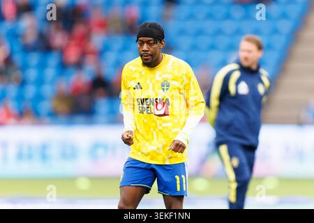 Oslo, Norwegen. Juni 2026. Anthony Elanga (11) aus Schweden war im Ullevaal Stadion in Oslo für das Fußballspiel zwischen Norwegen und Schweden vorbereitet. Quelle: Gonzales Photo/Alamy Live News Stockfoto