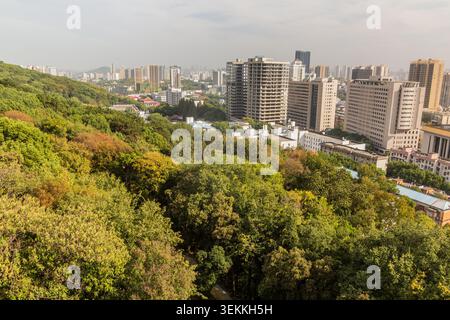 Blick auf Wuhan vom Hongshan Berg, China Stockfoto