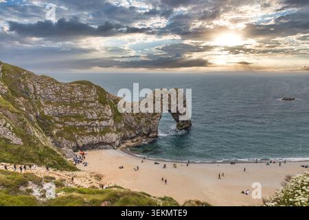Durdle Door Kalksteinbogen an der Dorset Küste von England Stockfoto