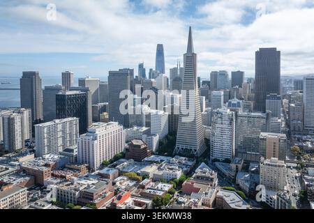 Aus der Vogelperspektive auf die Skyline von San Francisco, Kalifornien. Stockfoto