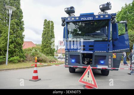 Schlagsdorf, Deutschland, 31. Mai 2026: Wasserwerfer der Bundespolizei, zur Bekämpfung von Aufständen bei Demonstrationen und Straßenkämpfen, zur Info gezeigt Stockfoto