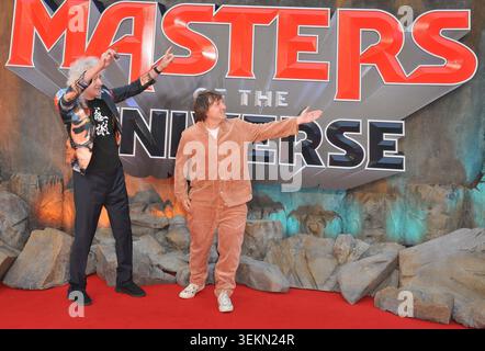 Sir Brian May und Daniel Pemberton bei der britischen Filmpremiere „Masters of the Universe“, Cineworld Leicester Square, Leicester Square, am Mittwoch, den 27. Mai Stockfoto