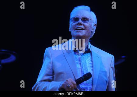 Country-Musiker George Jones tritt am 25. März 2011 im Travis County Expo Center in Austin, Texas auf. (Foto: John Anderson/The Austin Chronicle) Stockfoto