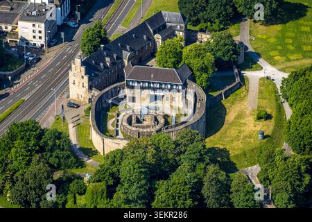 Luftbild, Schloß Broich, historische Sehenswürdigkeiten und Gastronomie Lage, Broich - Ost, Mülheim, Ruhrgebiet, Nordrhein-Westfalen, Deutschland ACHTUNGxMINDESTHONORARx60xEURO *** Luftsicht, Schloss Broich, historische Sehenswürdigkeit und Gastronomie Lage, Broich Ost, Mülheim, Ruhrgebiet, Nordrhein-Westfalen, Deutschland ATTENTIONxMINDESTHONORARx60xEURO Stockfoto