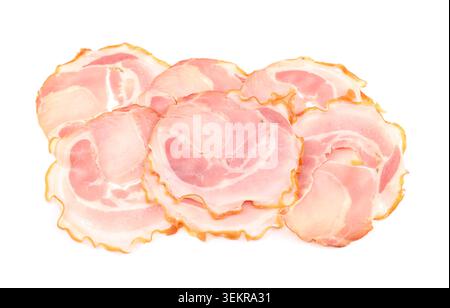 Porchetta-Scheiben, herzhafter Schweinebraten gefüllt mit Kräutern der italienischen Küche, auf weißem Hintergrund. Stockfoto