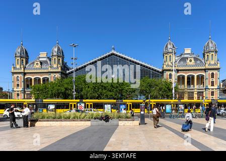 Das Äußere des Bahnhofs Nyugati in Budapest, Ungarn Stockfoto