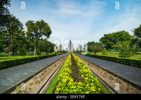 Prambanan Tempelkomplex in Yogyakarta, Indonesien. Prambanan ist ein hinduistischer Tempelkomplex aus dem 9. Jahrhundert und gehört zum UNESCO-Weltkulturerbe Stockfoto