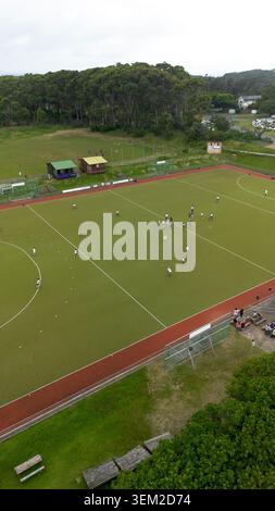 Luftaufnahme eines Hockey-Trainings auf einem Astro-Turf in kuGompo, Eastern Cape, Südafrika Stockfoto