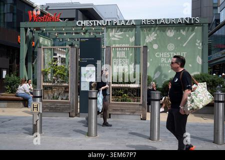 London, Stratford, Westfield, Chestnut Plaza, Restaurant. Stockfoto