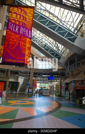 International Village Mall, früher bekannt als Tinseltown, in Chinatown, Vancouver, BC. Stockfoto