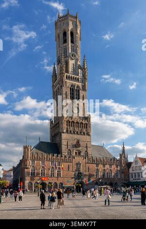 Brügge, Belgien – 14. September 2024 – historischer Glockenturm auf dem Grote Square Brügge Belgien Stockfoto