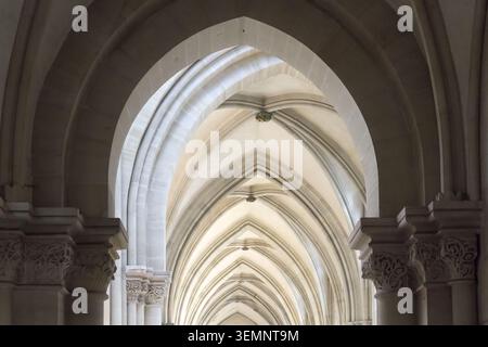 Nordschiff des gotischen Doms St. Mauritius und Katharina, Magdeburger Dom, erbaut von 1209 bis 1520 in Magdebur Stockfoto