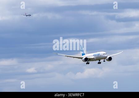Madrid, Spanien - 15. Mai 2026: Ein Flugzeug der Air Europa startete vom Flughafen Adolfo Suarez Madrid Barajas in Madrid. Stockfoto