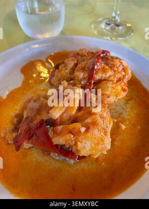 Kabeljau mit Tomatensauce Eintopf. Spanien. Stockfoto