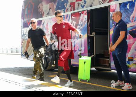 Zagreb, Kroatien. Juni 2026. Ivan Perisic wurde am 9. Juni 2026 bei der Abreise der kroatischen Fußballnationalmannschaft nach Amerika zur Weltmeisterschaft in Zagreb, Kroatien, gesehen. Foto: Matija Habljak/PIXSELL Credit: Pixsell/Alamy Live News Stockfoto