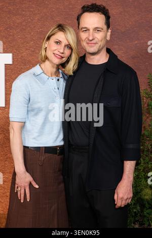HOLLYWOOD, LOS ANGELES, KALIFORNIEN, USA - JUNI 06: Claire Danes trägt Tory Burch Spring 2026, gestylt von Petra Flannery und Matthew Rhys, kommen bei Netflix's 'The Beast in Me' Staffel 1 ATAS (Academy of Television Arts and Sciences) Emmy FYC (for your Review) Event am 6. Juni 2026 im Netflix Tudum Theater in Hollywood, Los Angeles, Kalifornien, Kalifornien, USA. (Foto: Xavier Collin/Image Press Agency) Stockfoto