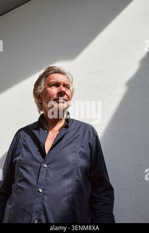 Stock-Serie über den französischen Bildhauer Bernar Venet bei der Venet Foundation, mit offenen Interviews, seinem privaten Atelier und Galerieräumen. Stockfoto