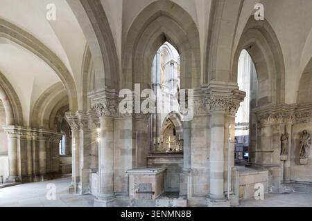 Gotisches Presbyterium im gotischen Dom St. Mauritius und Katharina, Magdeburger Dom, erbaut von 1209 bis 1520 in M Stockfoto