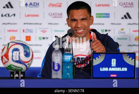Los Angeles, USA. Juni 2026. Diego Gomez aus Paraguay ist bei der Pressekonferenz vor dem Gruppenspiel der USA gegen Paraguay bei der FIFA-Weltmeisterschaft 2026 am 11. Juni 2026 im Los Angeles Stadium in Los Angeles, USA, gekonnt. Quelle: Bai Xuefei/Xinhua/Alamy Live News Stockfoto