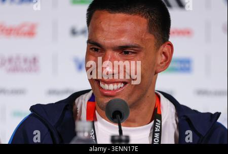 Los Angeles, USA. Juni 2026. Diego Gomez, Paraguay, reagiert auf der Pressekonferenz vor dem Gruppenspiel der USA gegen Paraguay bei der FIFA-Weltmeisterschaft 2026 im Los Angeles Stadium am 11. Juni 2026. Quelle: Bai Xuefei/Xinhua/Alamy Live News Stockfoto