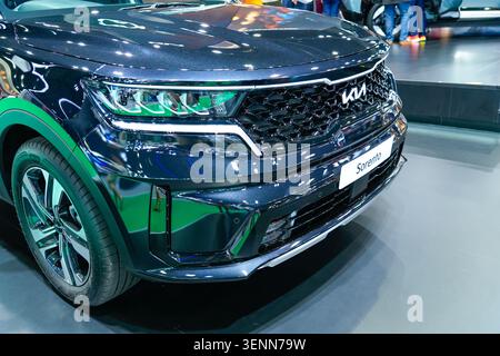 Dunkelgraue Kia sorento. Thailand, Bangkok 07. april 2024. Stockfoto