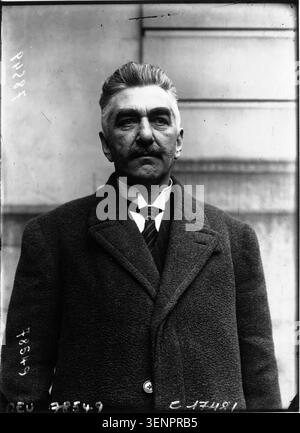Herr de Beukelaer aus Belgien ist Präsident des Büros der Union Cycliste Internationale auf diesem Pressefoto von Agence de presse Meurisse aus dem Jahr 1920. Das Porträt zeigt eine führende Persönlichkeit in der internationalen Fahrradverwaltung während des frühen 20. Jahrhunderts. Stockfoto