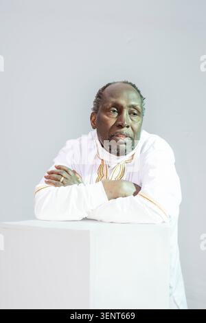 Porträt von Ngũgĩ wa Thiong'o, kenianischer Autor und Akademiker Stockfoto