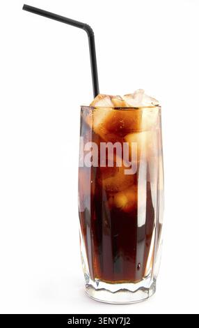 Glas Cola mit Stroh Stockfoto