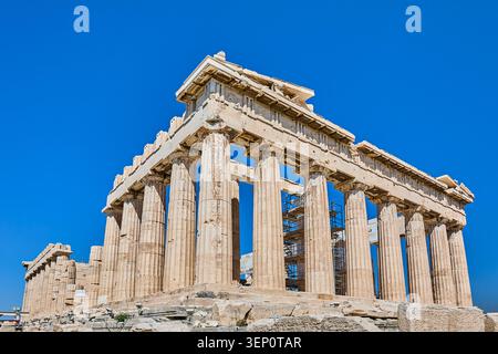 Das Parthenon, das sich auf der Akropolis in Athen befindet, ist ein prächtiger alter Tempel, der der Göttin Athena gewidmet ist, 5. Jh. v. Chr., Athen, Griechenland, Europa Stockfoto