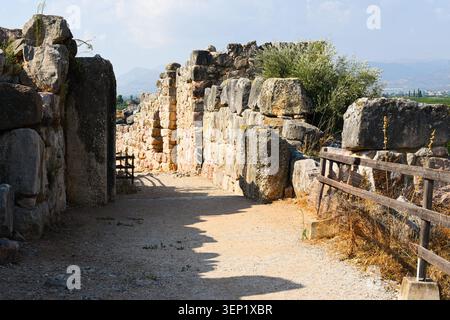 Alte Tiryns Zitadelle Mauern und Eingang in Griechenland Stockfoto