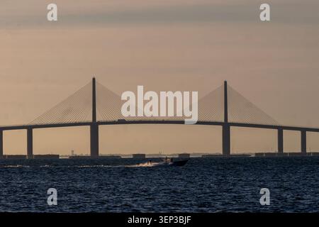 Sunshine Skyway Bridge Panoramablick Über Tampa Bay, Florida Stockfoto