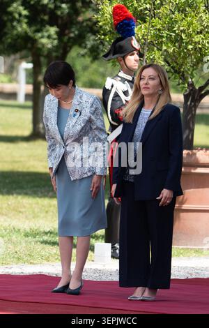 Rom, Italien. Juni 2026. Rom 15. Juni 2026 der italienische Premierminister Giorgia Meloni trifft sich am 15. Juni 2026 in der Villa Pamphilj in Rom mit dem japanischen Premierminister Sanae Takaichi, Foto: Andrea Bracaglia/ABACAPRESS.COM Credit: Abaca Press/Alamy Live News Stockfoto