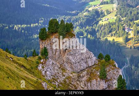 Herbstlandschaft in Seceda in den Dolomiten Stockfoto