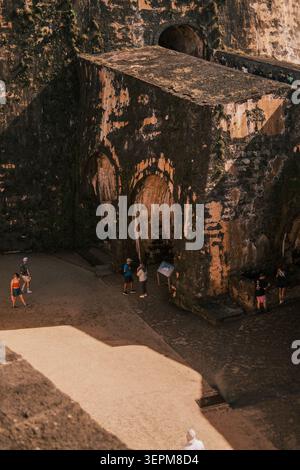Ein malerischer Blick auf die historische Festung Castillo San Felipe del Morro mit Blick auf den Atlantik in Old San Juan, Puerto Rico. Stockfoto