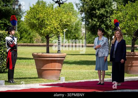 Rom, Italien, am 15. Juni 2026. Die italienische Premierministerin Giorgia Meloni empfängt den japanischen Premierminister Sanae Takaichi in der Villa Doria Pamphilj. Quelle: Stefano Costantino TTL / Alamy Live News Stockfoto