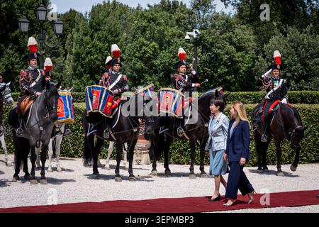 Rom, Italien, am 15. Juni 2026. Die italienische Premierministerin Giorgia Meloni empfängt den japanischen Premierminister Sanae Takaichi in der Villa Doria Pamphilj. Quelle: Stefano Costantino TTL / Alamy Live News Stockfoto